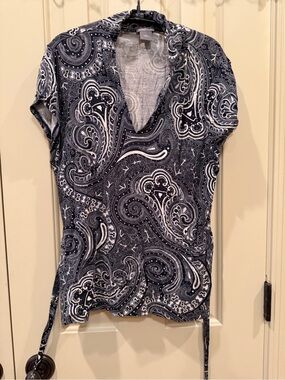 Paisley V-Neck Women’s Top in Navy and White